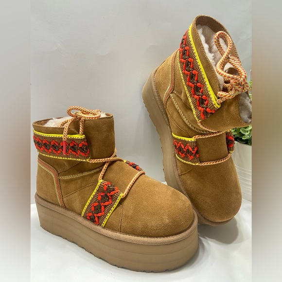 NEW UGG Classic Mini II Braid Suede Wool Women’s Platform Boots 1138492 9,11 - Picture 9 of 9